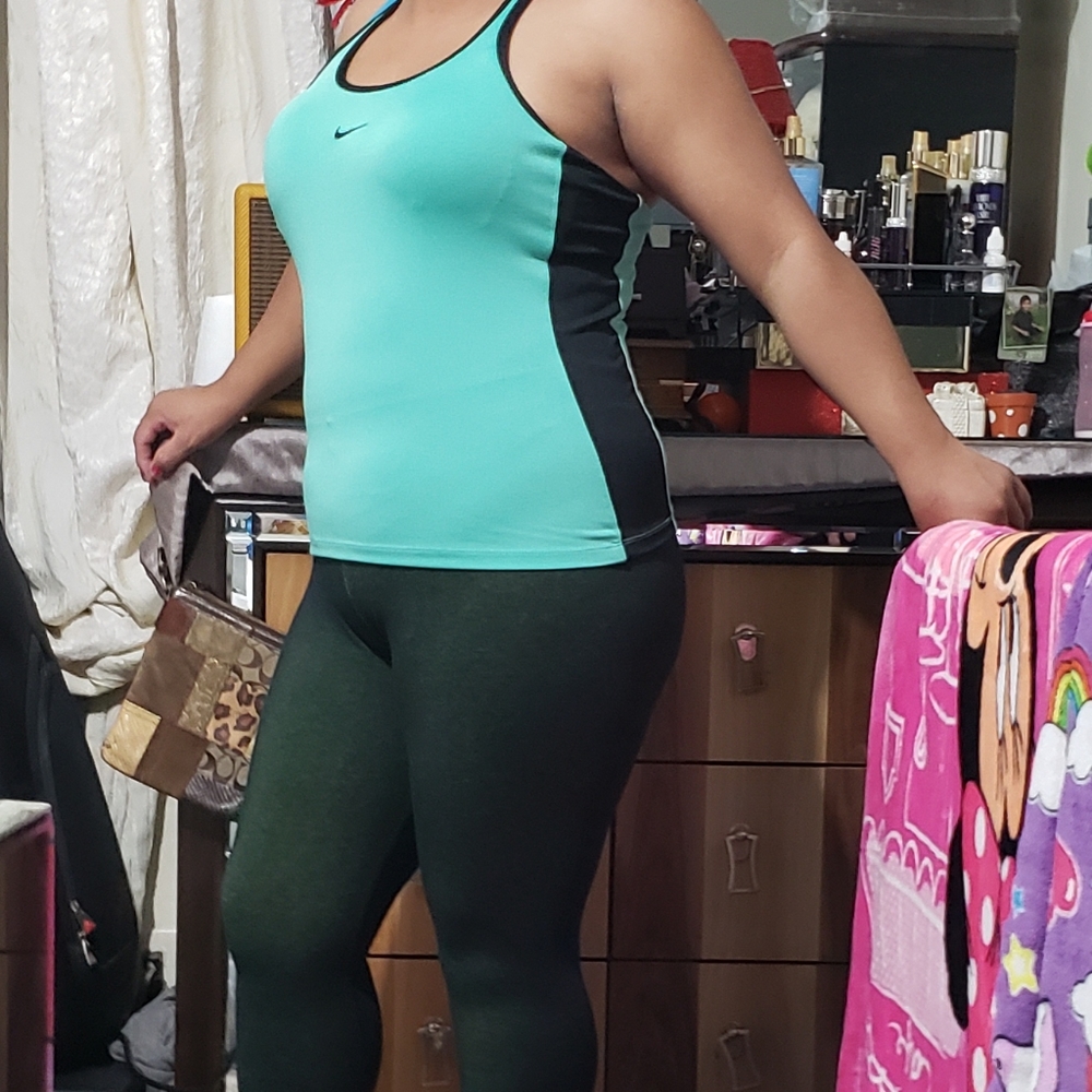 NIKE DRI_FIT SWIFT COMPRESSION RACERBACK TOP LARGE - Picture 3 of 7
